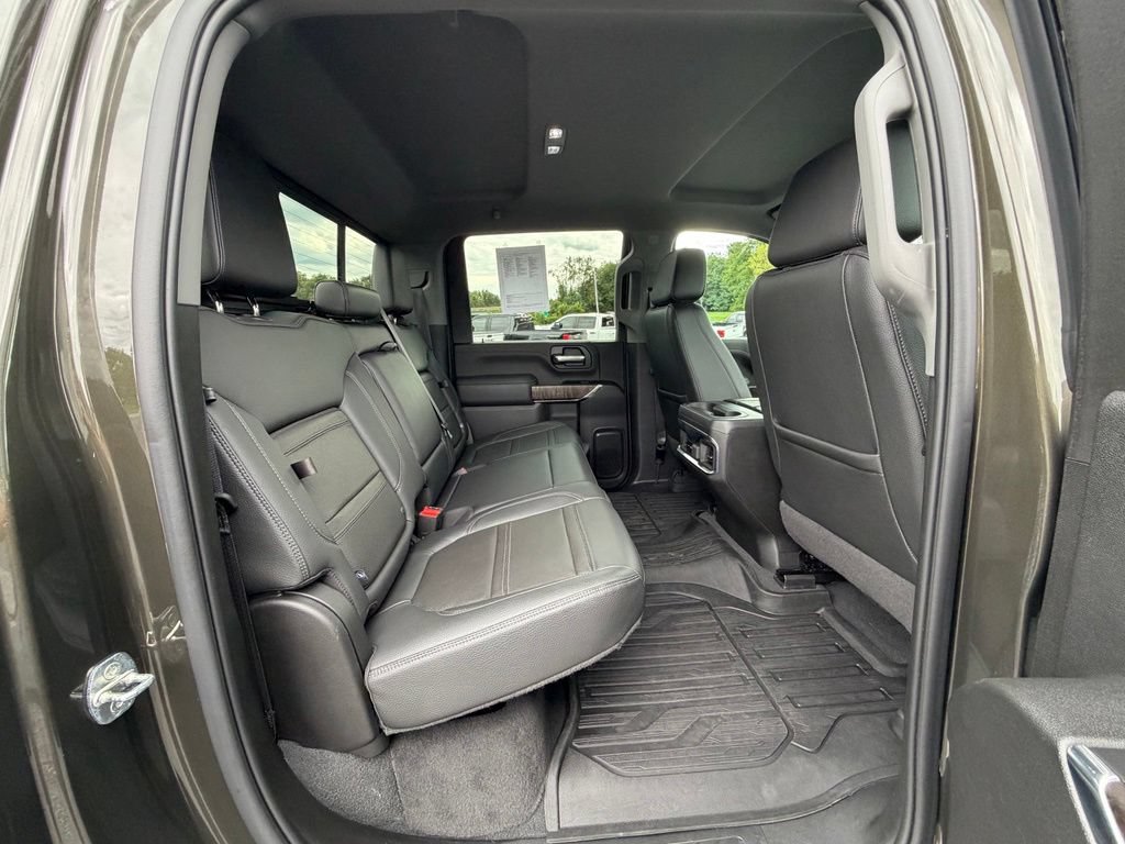 Used 2022 GMC Sierra 3500 Denali AWD/4WD image 23