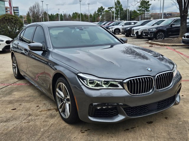 Used 2018 BMW 750i xDrive AWD/4WD image 3
