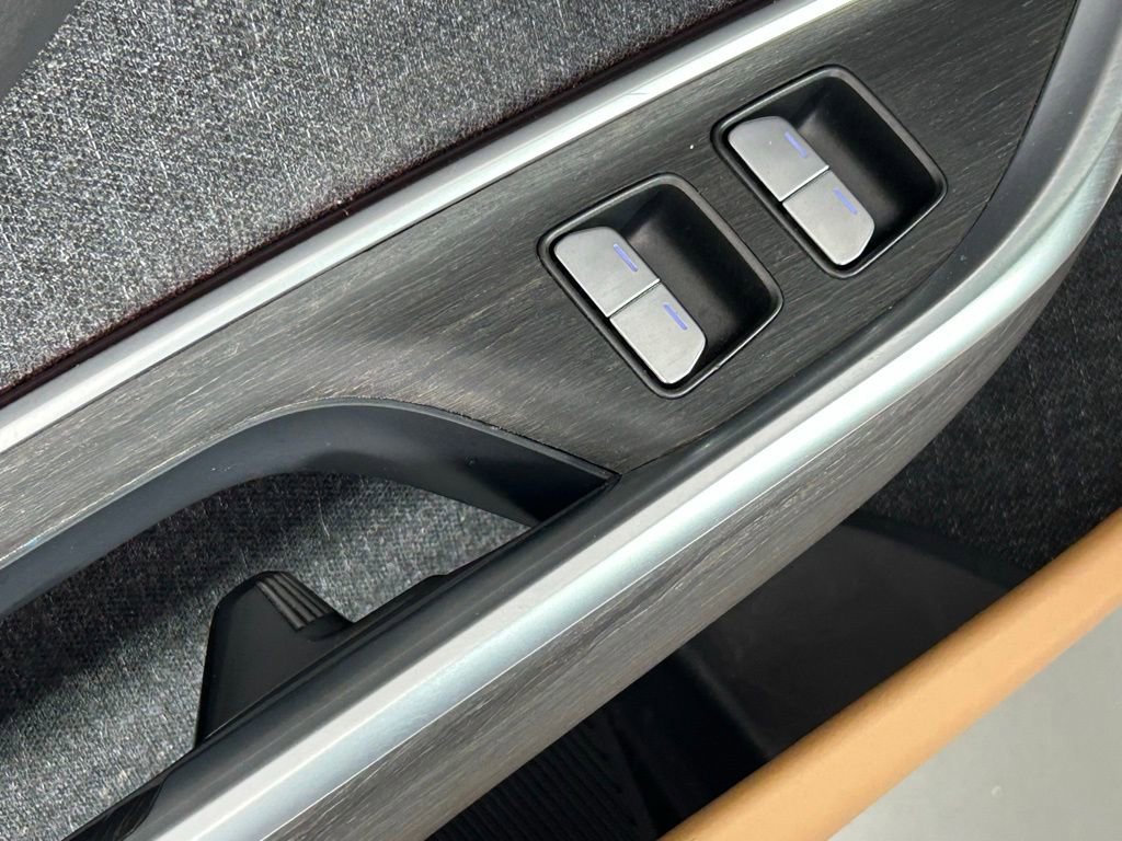 Used 2023 Lucid Air Touring image 34