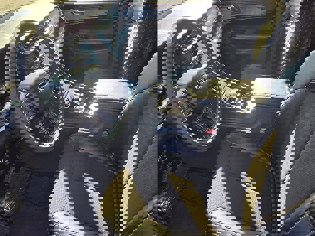 New 2025 Jeep Grand Cherokee Altitude image 15