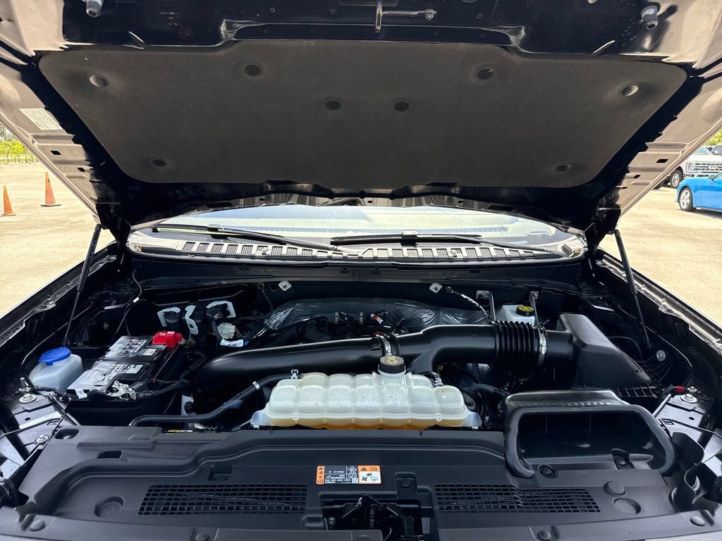 Certified 2025 Ford Expedition Active RWD image 34