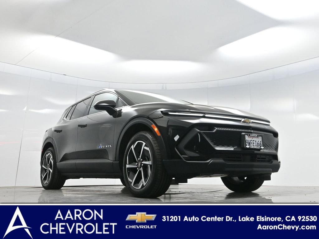 Used 2026 Chevrolet Equinox EV LT image 2