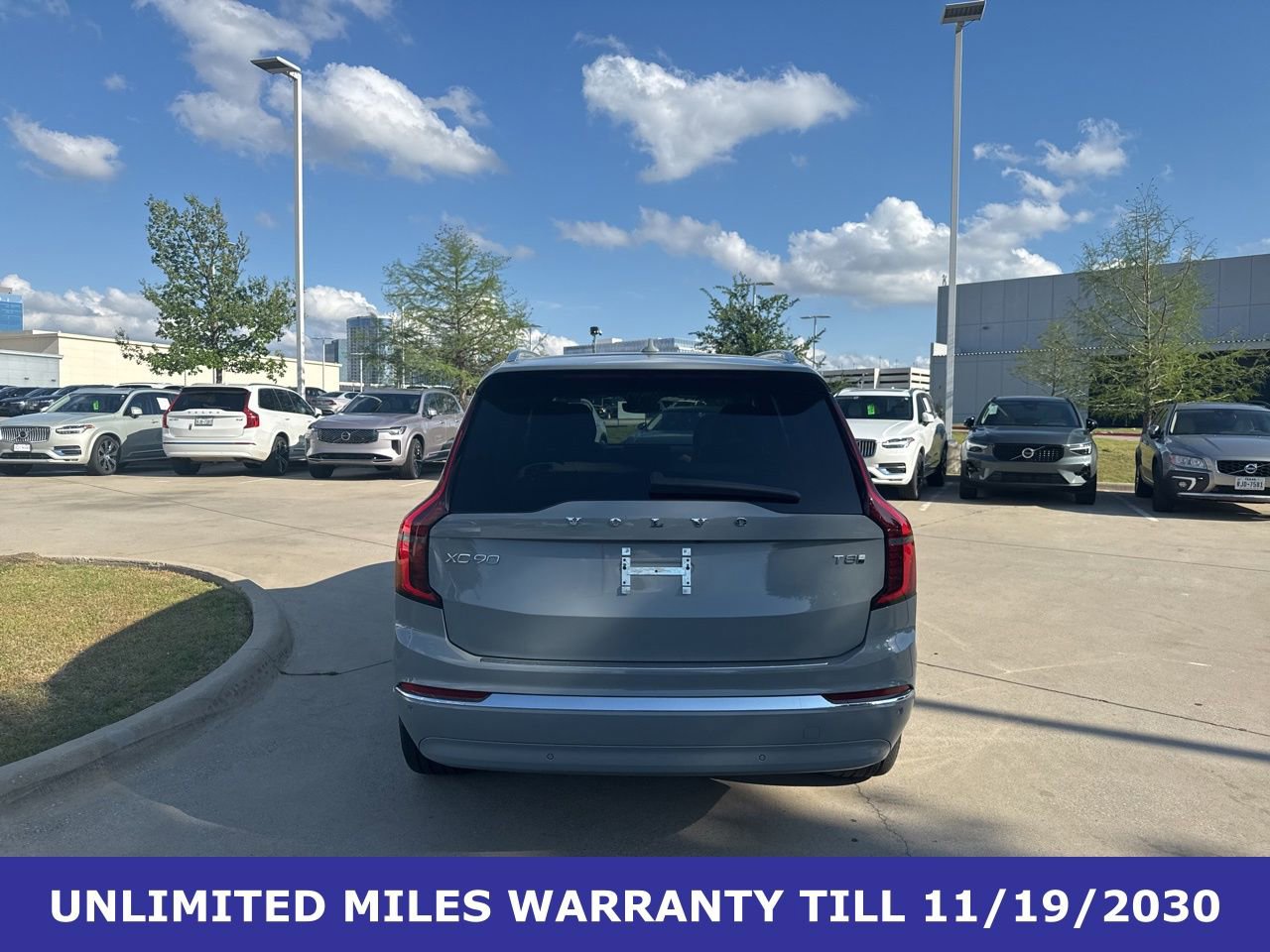 Certified 2026 Volvo XC90 T8 Plus w/ Protection Package Premier image 6