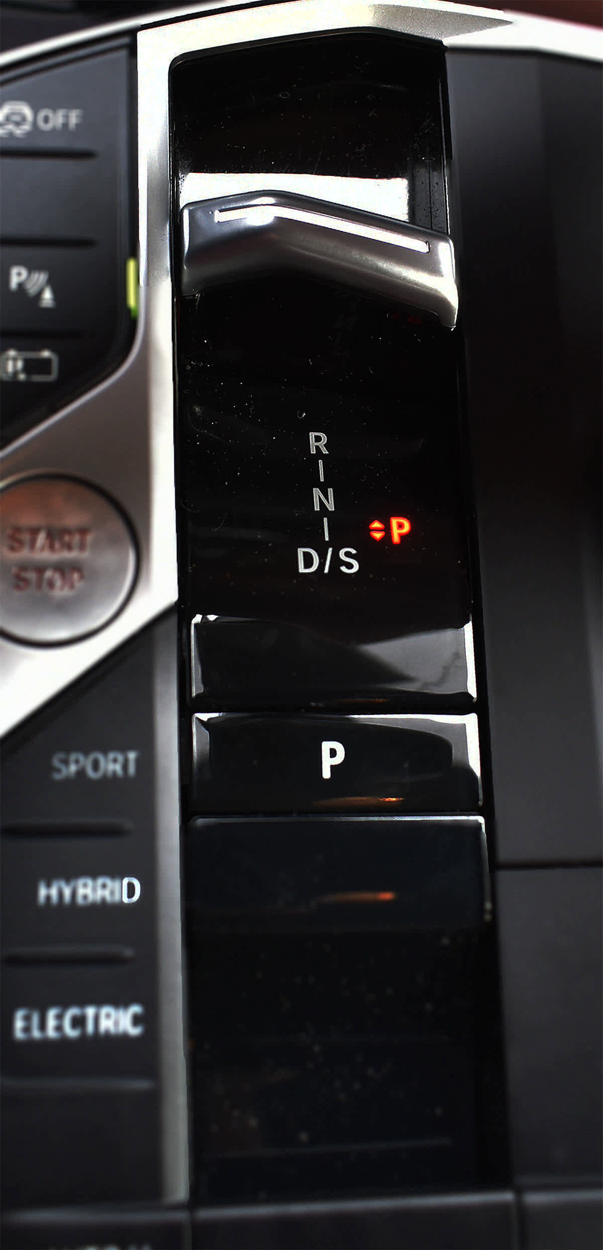 Used 2023 BMW 330e xDrive w/ Premium Package image 23