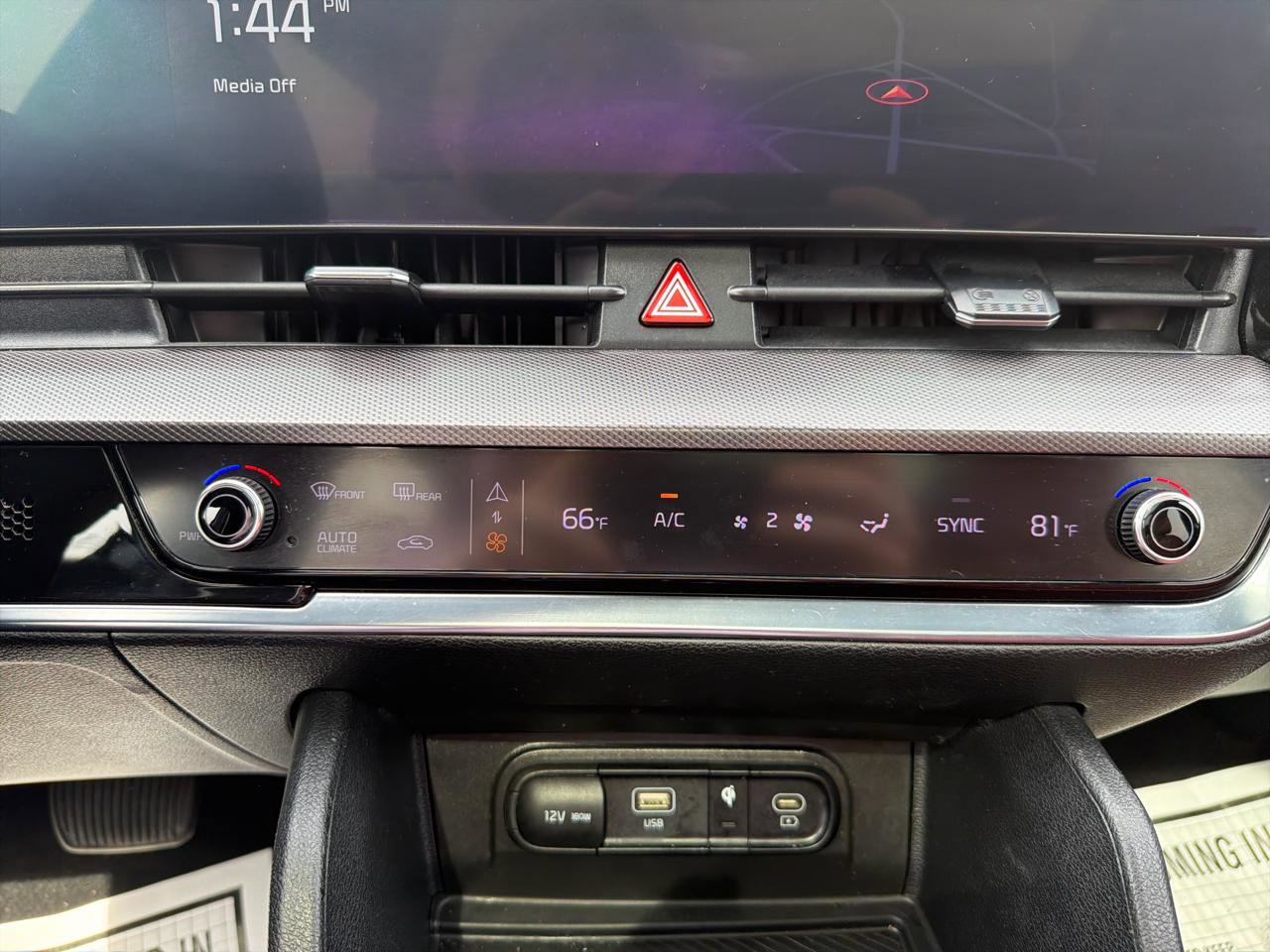 Used 2023 Kia Sportage SX image 25