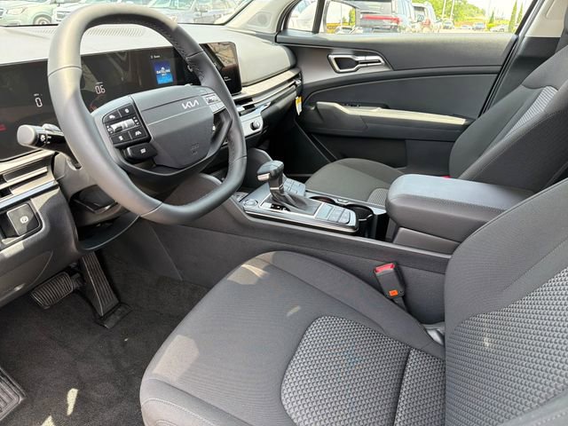 New 2026 Kia Sportage LX FWD image 18