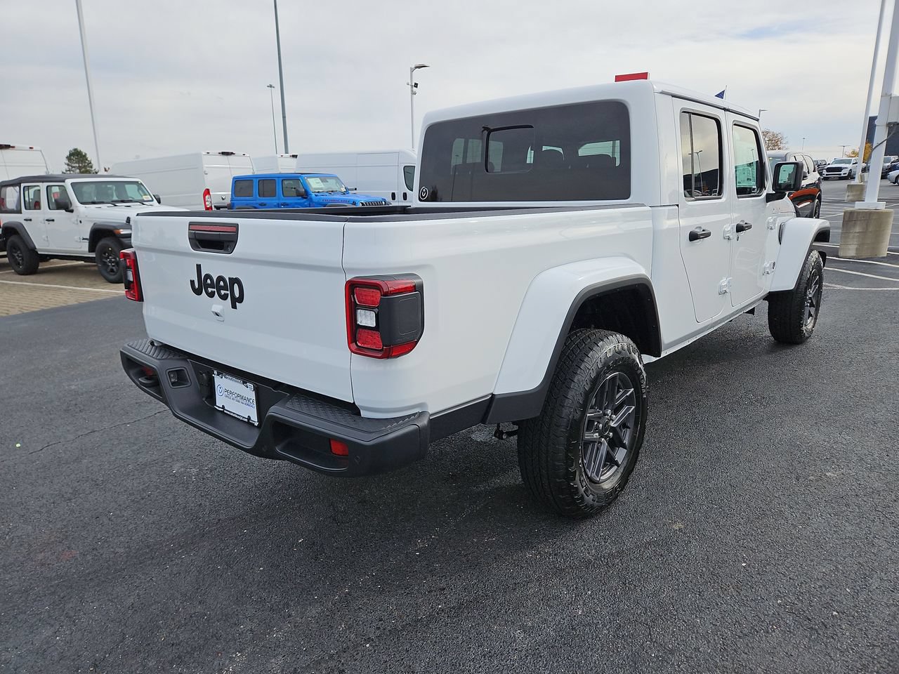 New 2026 Jeep Gladiator Sport AWD/4WD image 8