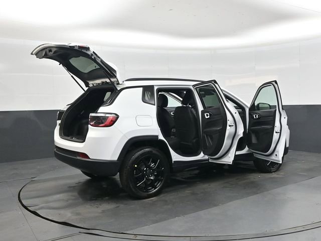 New 2026 Jeep Compass Latitude image 45