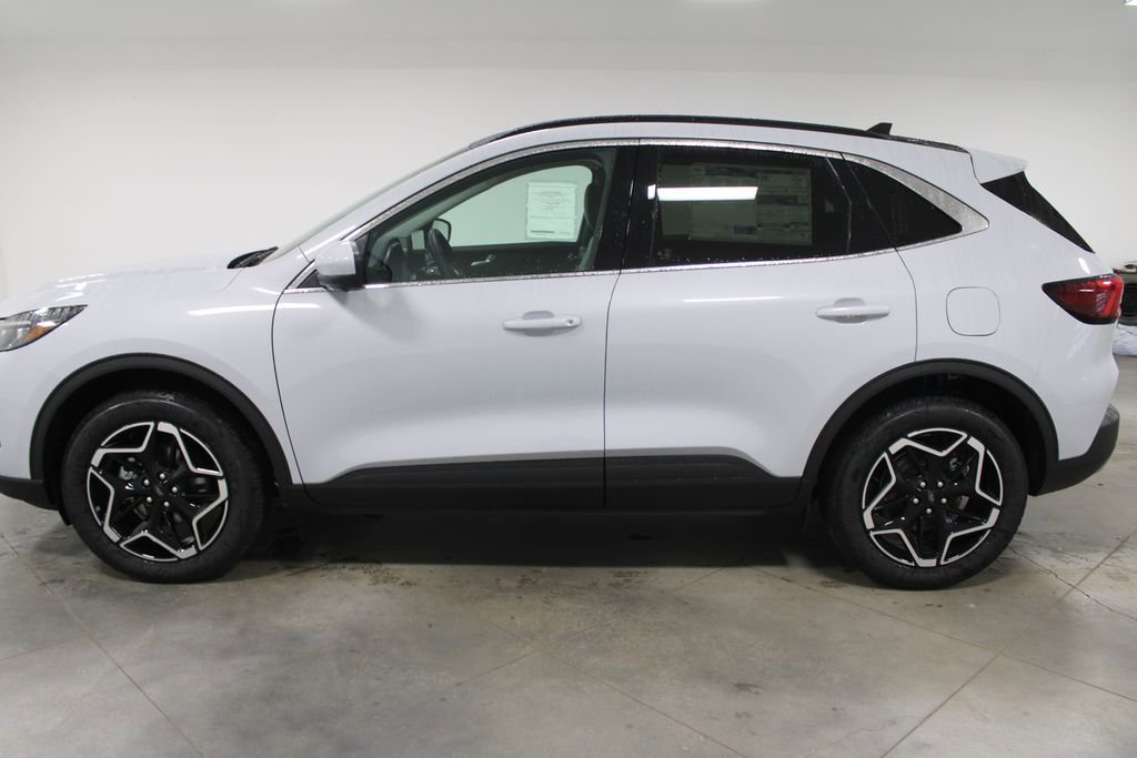 New 2026 Ford Escape Platinum w/ Premium Technology Package image 5