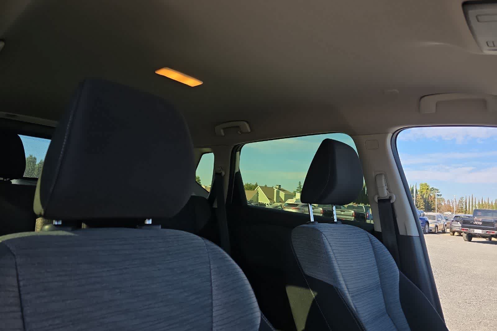Used 2023 Nissan Rogue SV FWD image 19