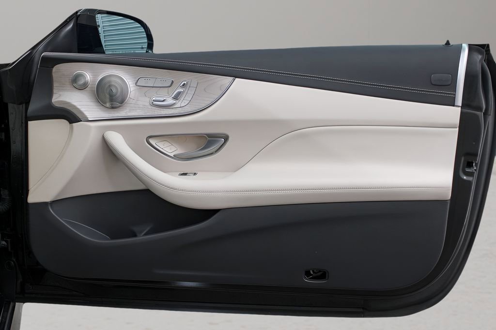 Used 2022 Mercedes-Benz E 450 Cabriolet image 14