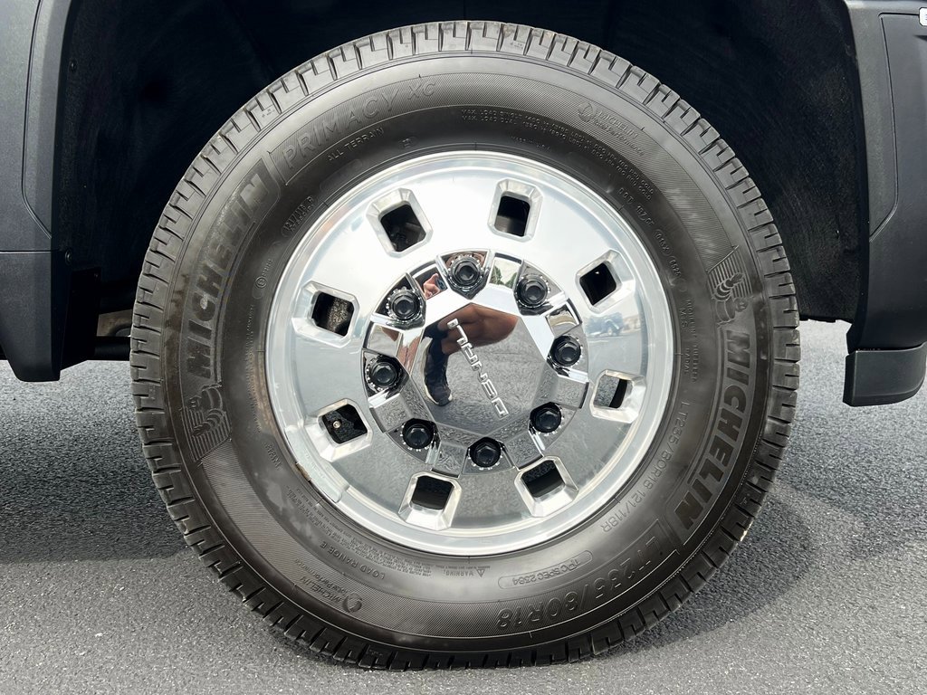 Used 2024 GMC Sierra 3500 Denali Ultimate image 20