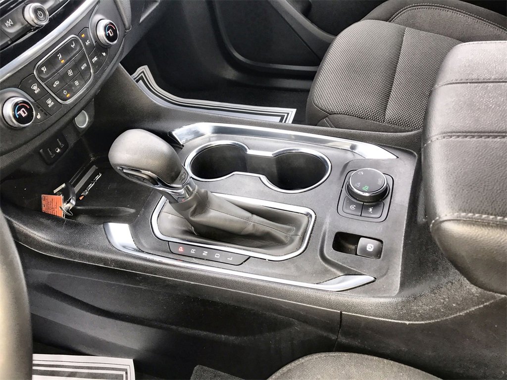 Used 2023 Chevrolet Traverse LT image 20