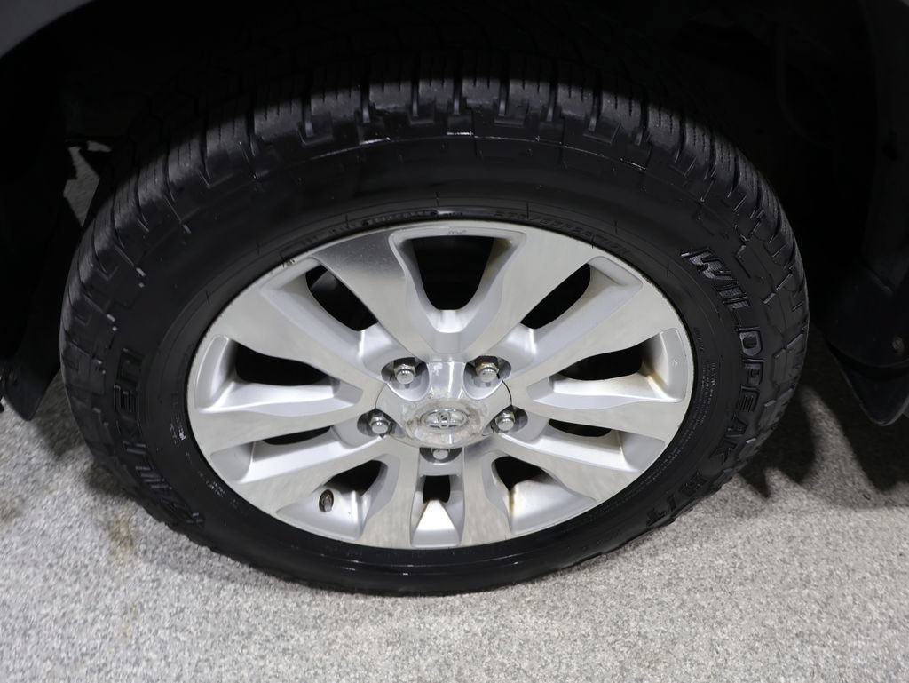 Used 2013 Toyota Sequoia Platinum AWD/4WD image 9