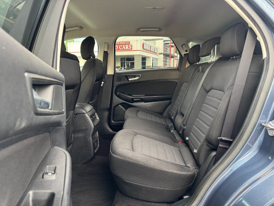 Used 2019 Ford Edge SE FWD image 16