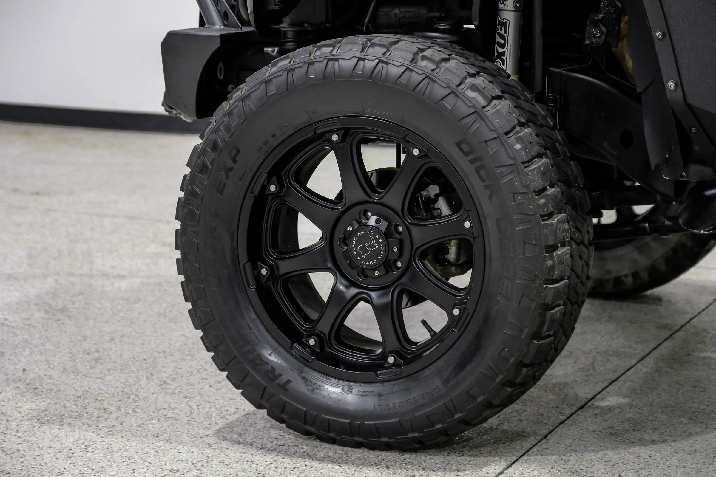 Used 2015 Jeep Wrangler Unlimited Sahara w/ Connectivity Group AWD/4WD image 58