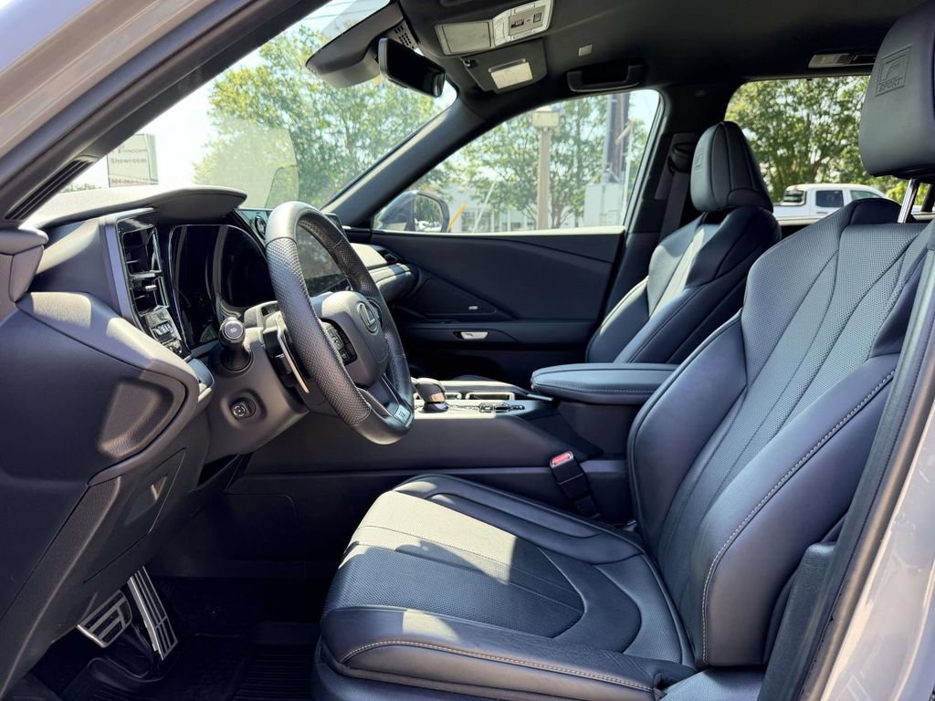 Used 2024 Lexus TX 500h AWD w/ Technology Package image 20