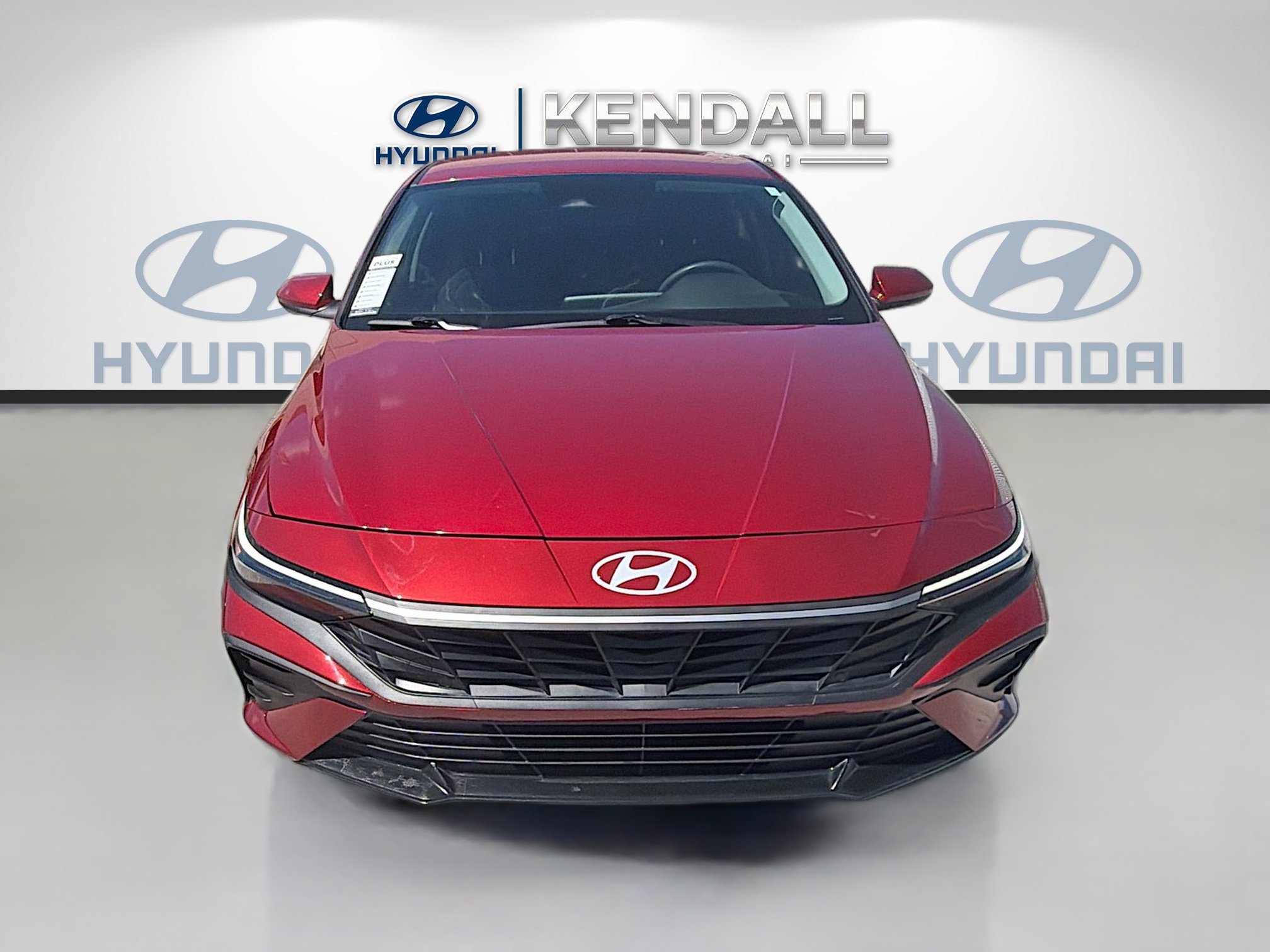Used 2025 Hyundai Elantra SE image 2