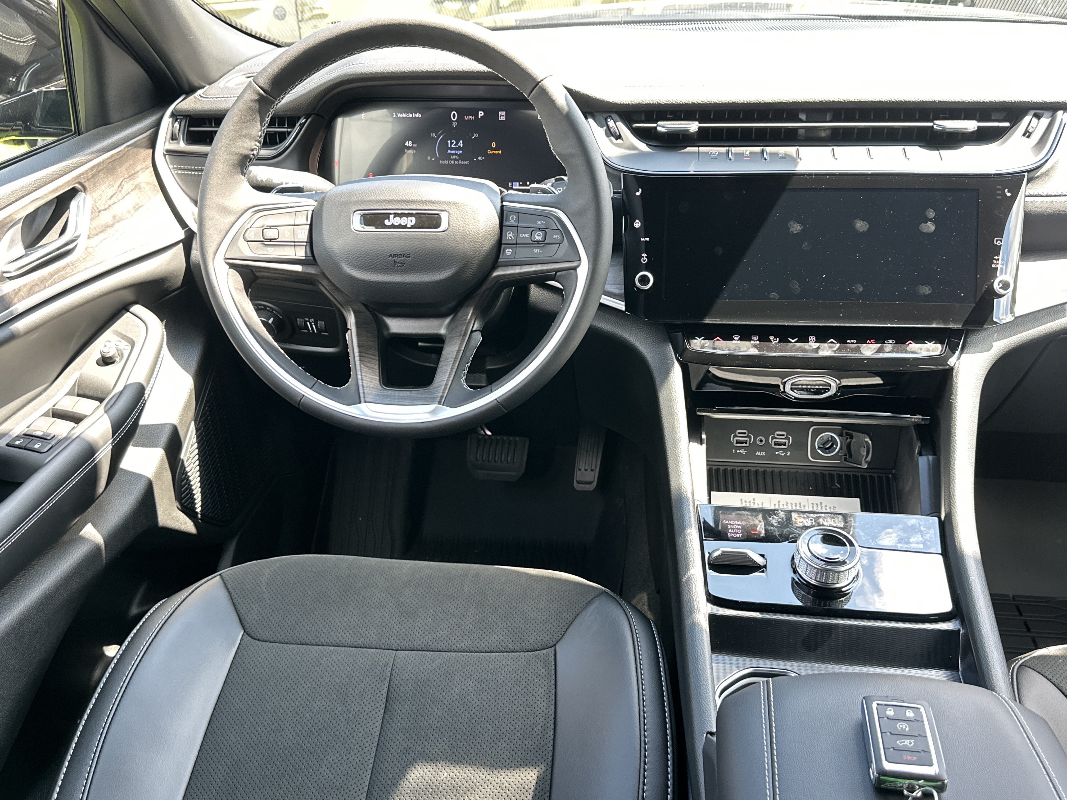 New 2027 Jeep Grand Cherokee L 4WD image 32