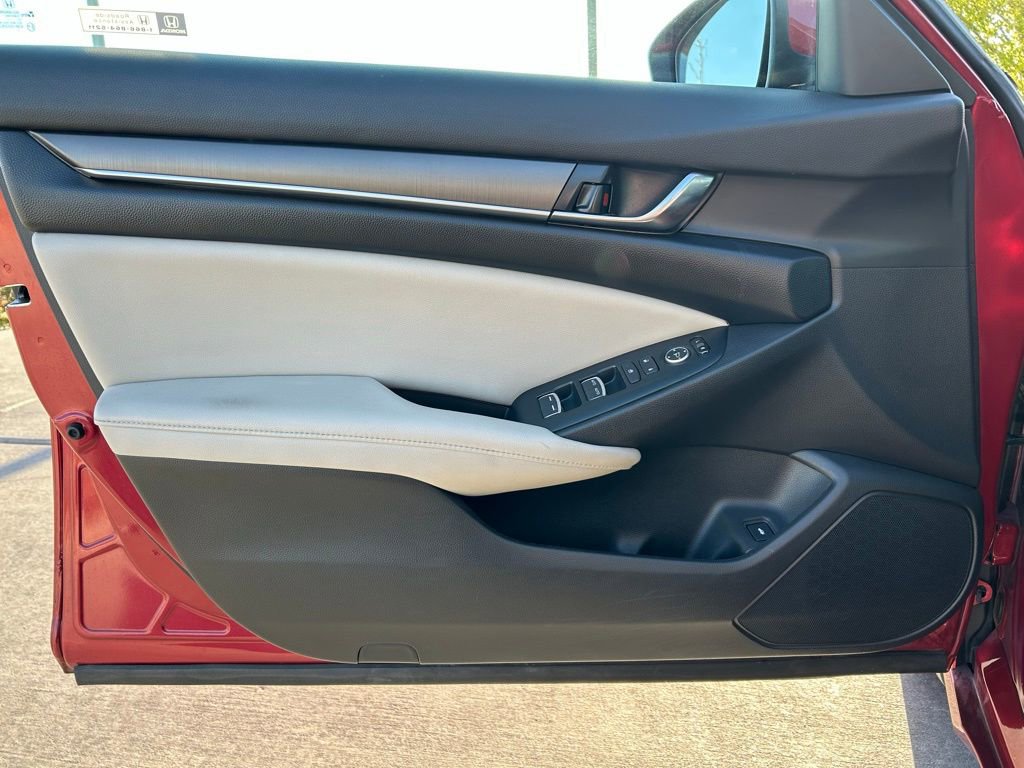 Used 2020 Honda Accord LX image 9