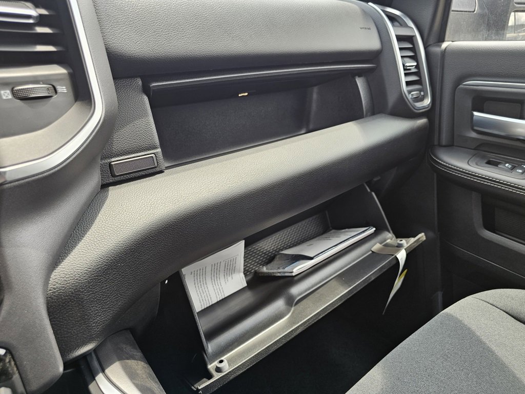 New 2025 RAM 2500 Big Horn image 38
