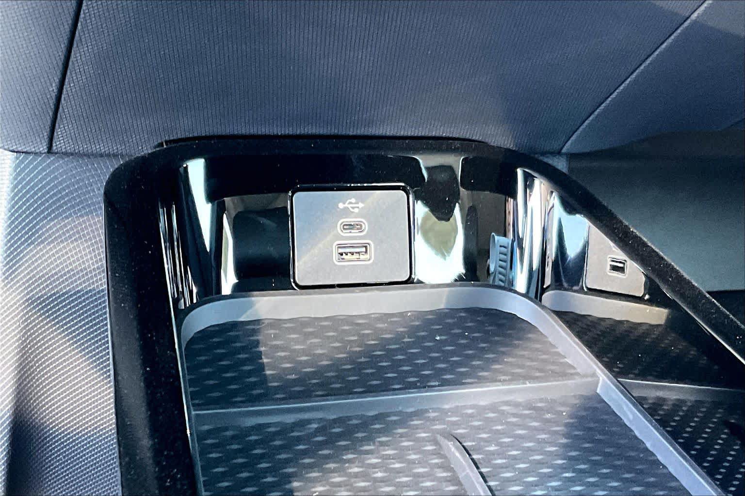 New 2026 Ford Mustang Mach-E Select w/ Comfort Package Lite RWD image 15