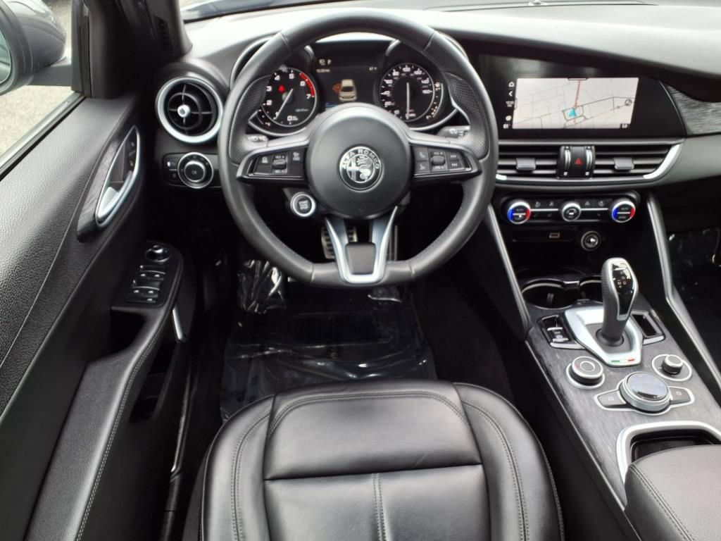 Used 2023 Alfa Romeo Giulia Sprint AWD/4WD image 7