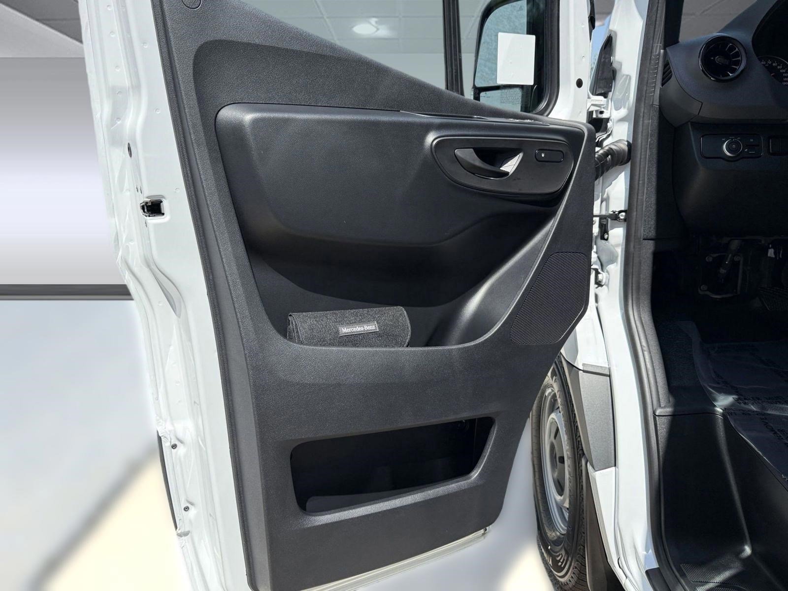 New 2025 Mercedes-Benz Sprinter 2500 image 19