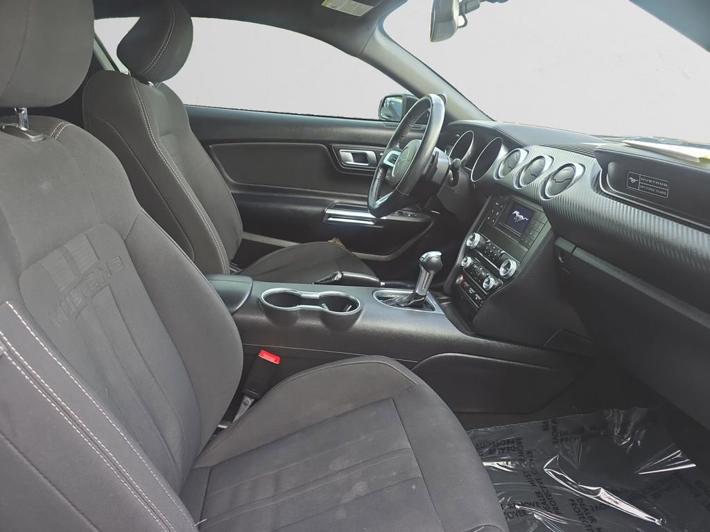 Used 2020 Ford Mustang Coupe image 16