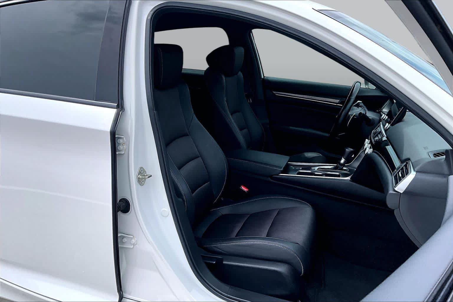 Used 2020 Honda Accord Sport image 9