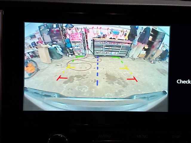 Used 2025 Nissan Frontier SV image 13