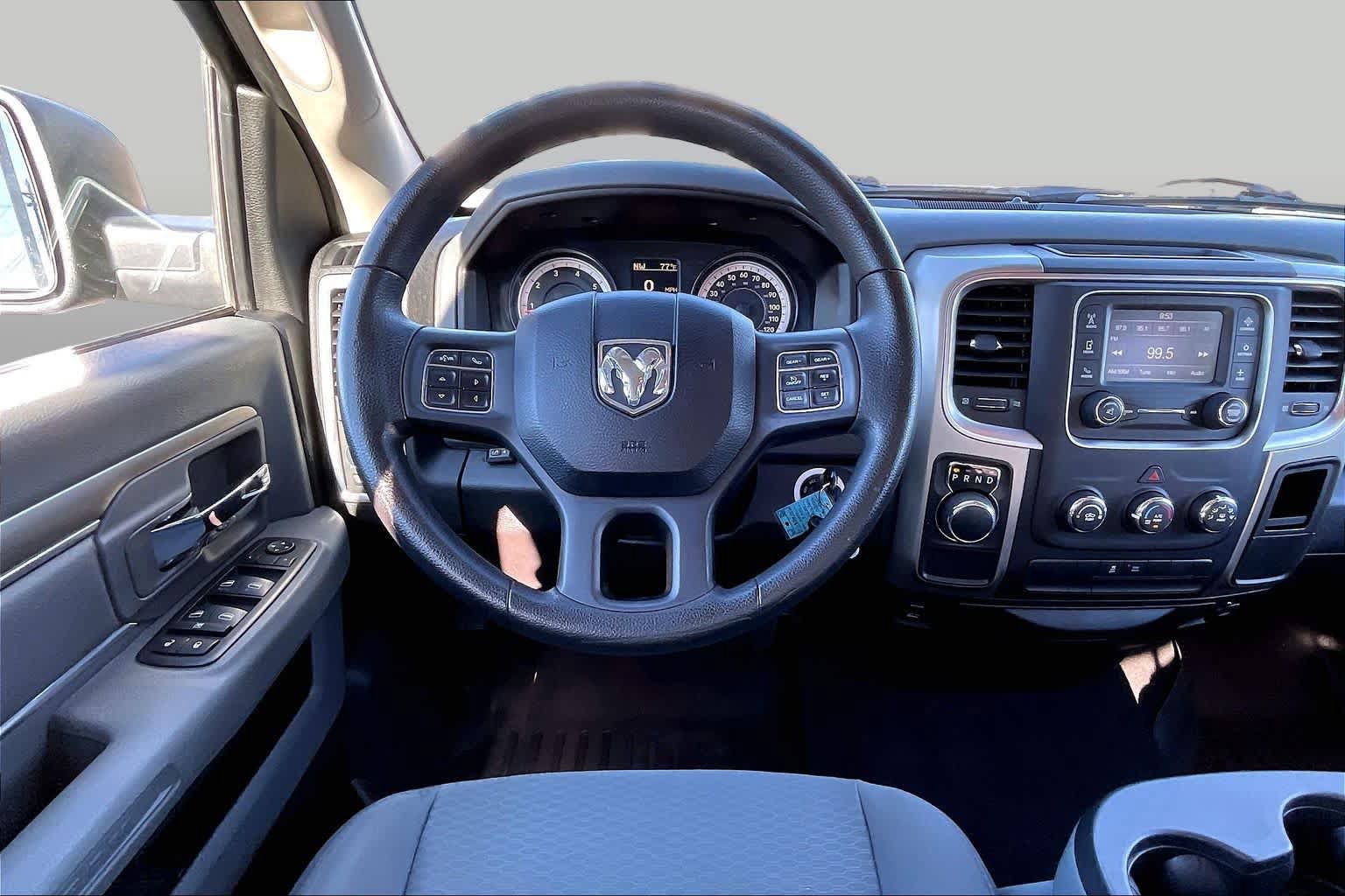 Used 2014 RAM 1500 Classic SLT RWD image 6