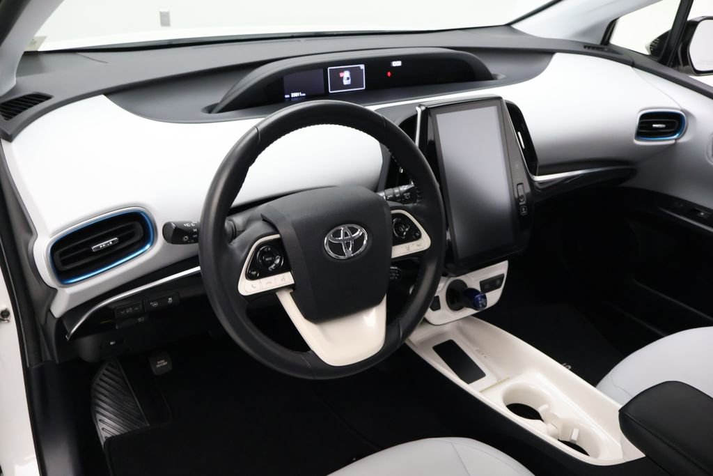Used 2018 Toyota Prius Four FWD image 15