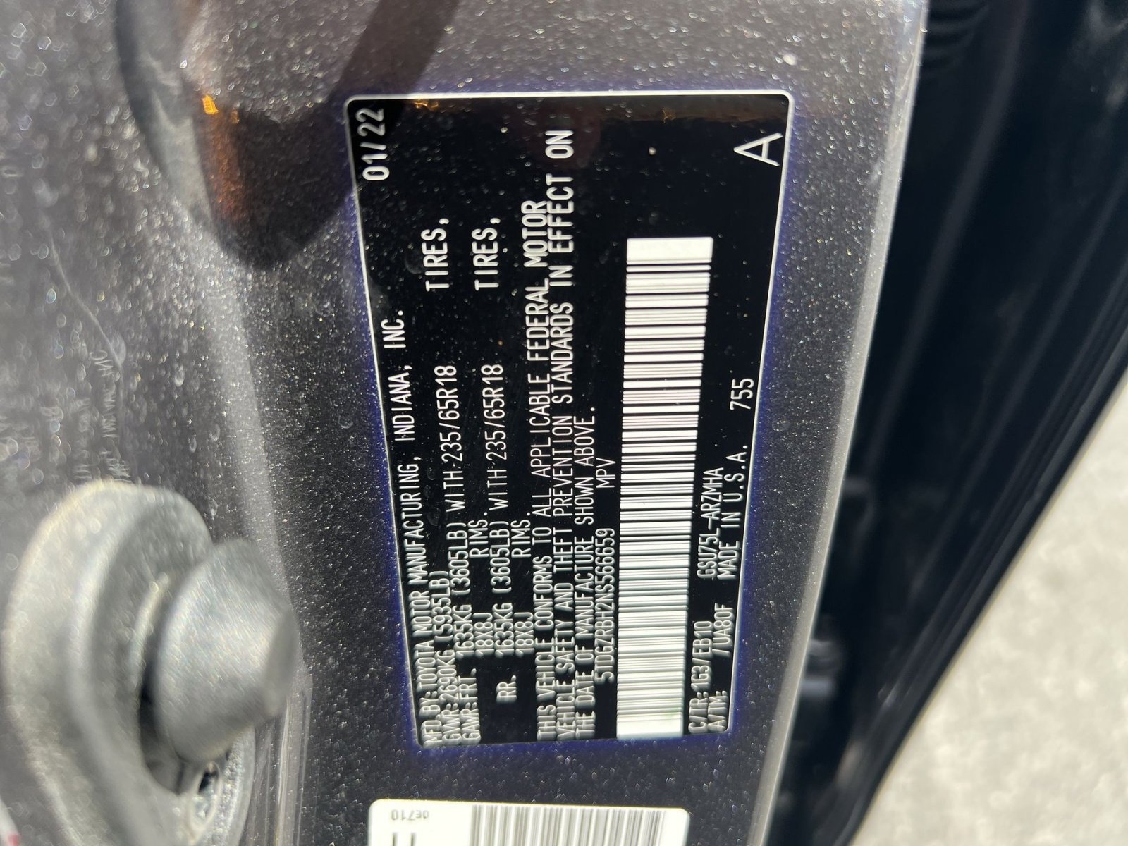 Used 2022 Toyota Highlander XLE AWD/4WD image 37