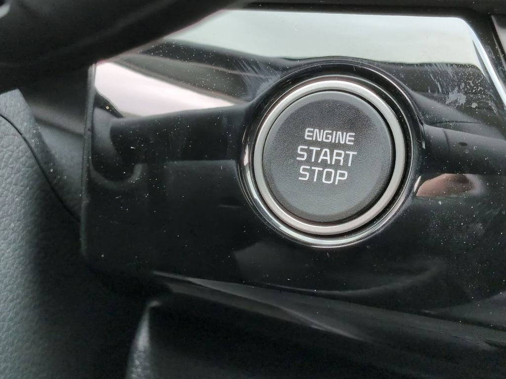 New 2026 Kia Seltos S FWD image 17