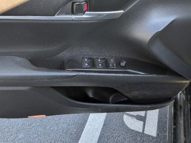 Used 2018 Toyota Camry LE w/ Moonroof Package image 20