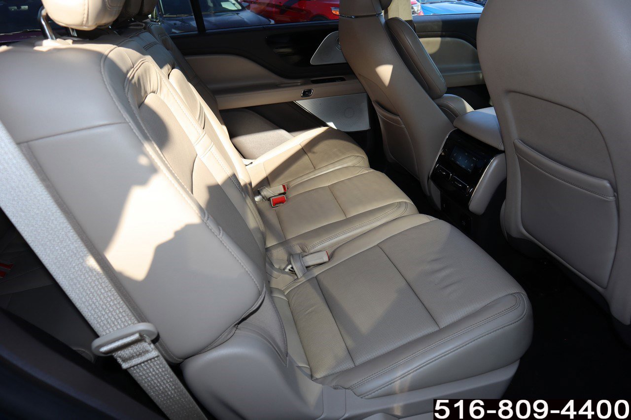 Used 2020 Lincoln Aviator Reserve w/ Equipment Group 202A image 25