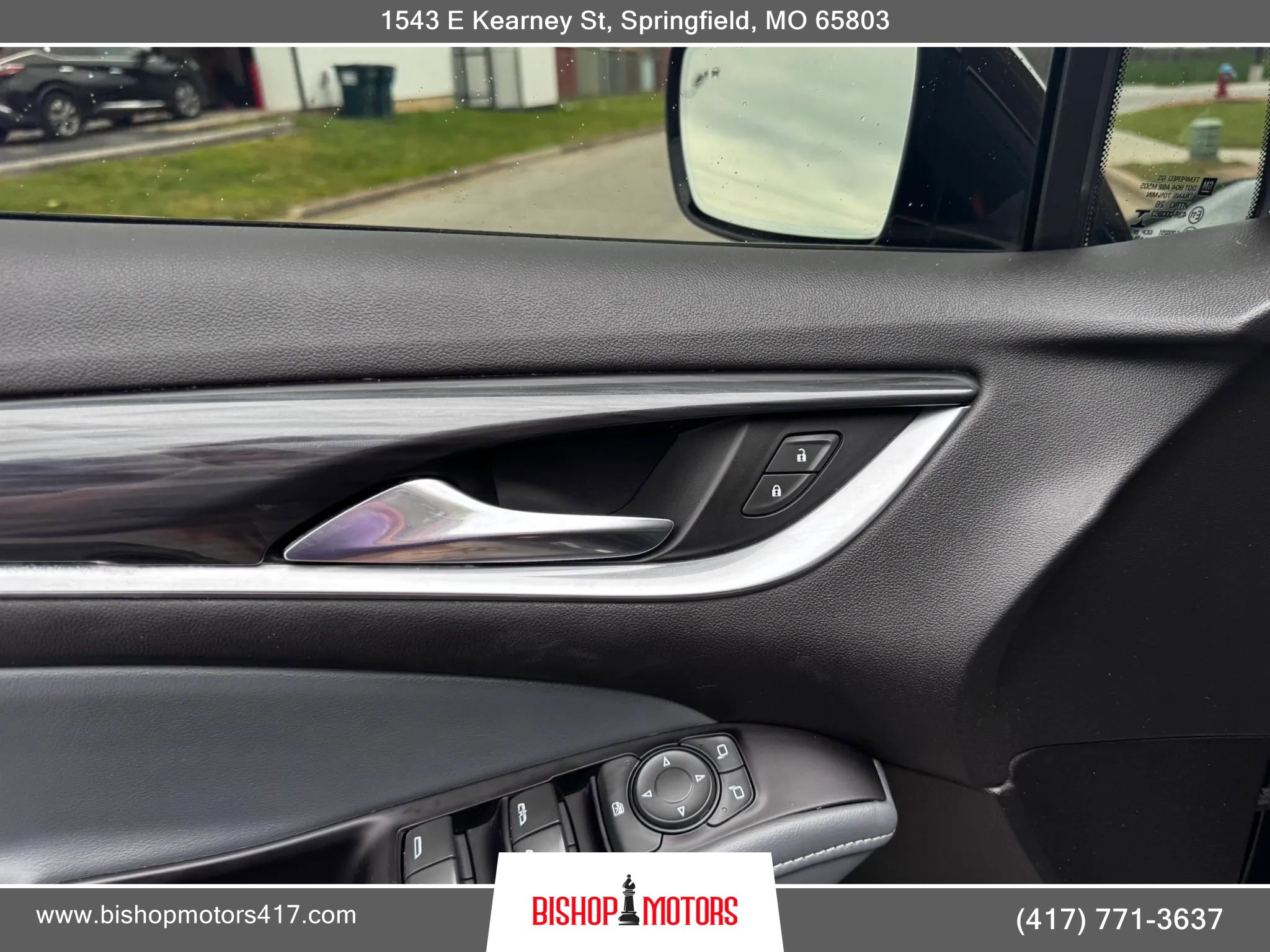 Used 2020 Buick Enclave Essence w/ Sound and Sites Package AWD/4WD image 32