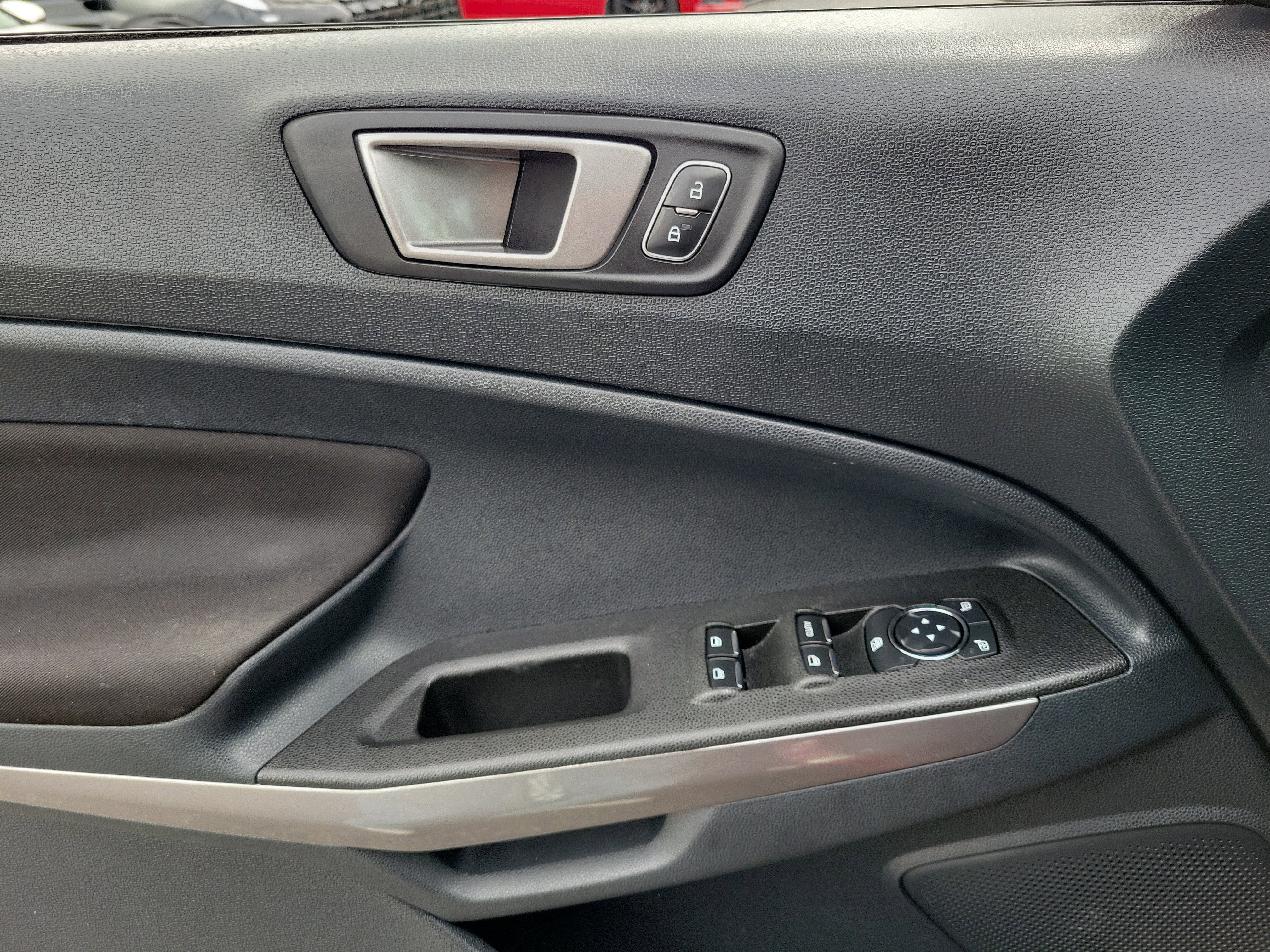 Used 2021 Ford EcoSport SE FWD image 28
