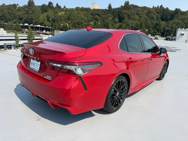 Used 2022 Toyota Camry XSE w/ Navigation Upgrade Package FWD image 3