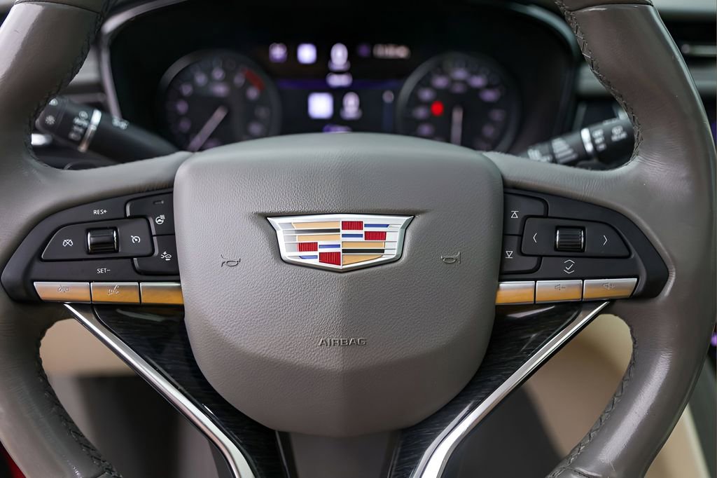 Used 2020 Cadillac XT6 Premium Luxury image 11