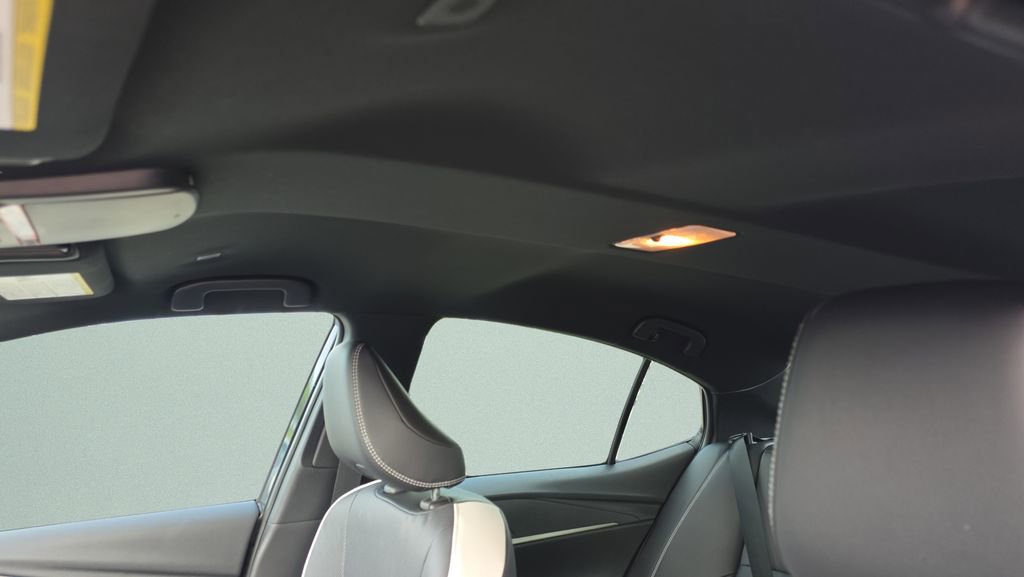 Used 2025 Toyota Camry SE image 17