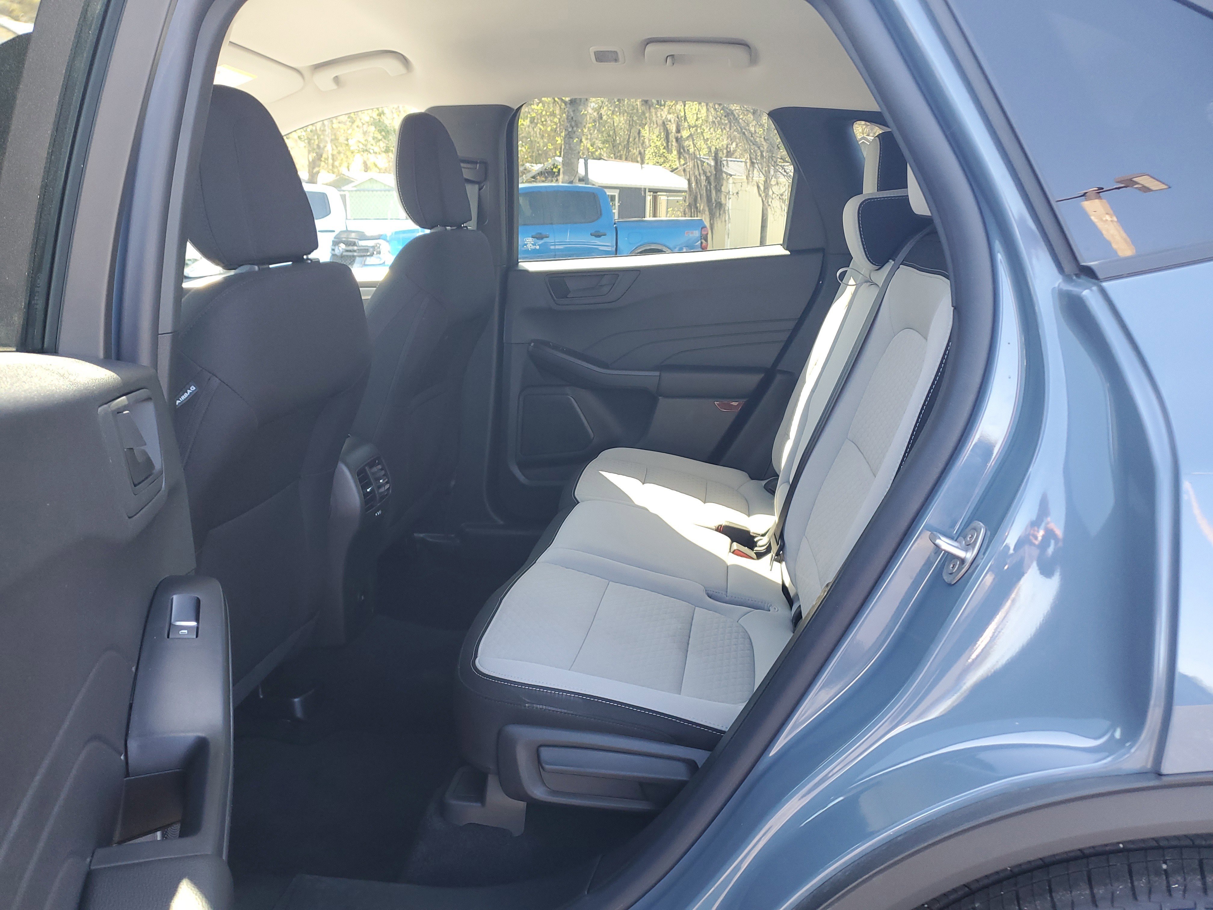 Used 2025 Ford Escape Active image 23