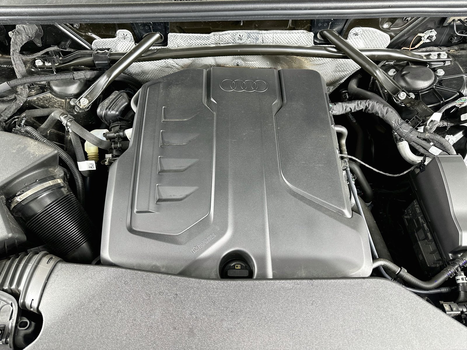 Certified 2025 Audi Q5 Premium AWD/4WD image 13