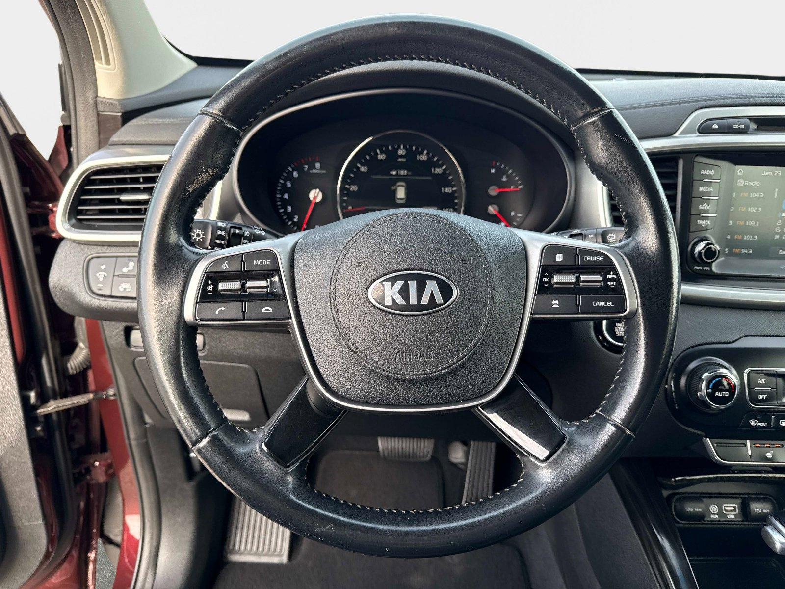 Used 2019 Kia Sorento EX image 28