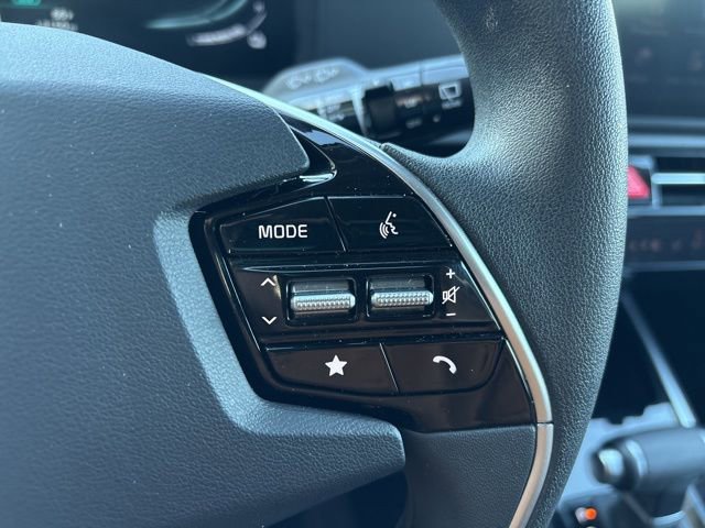 Certified 2024 Kia Niro LX image 19