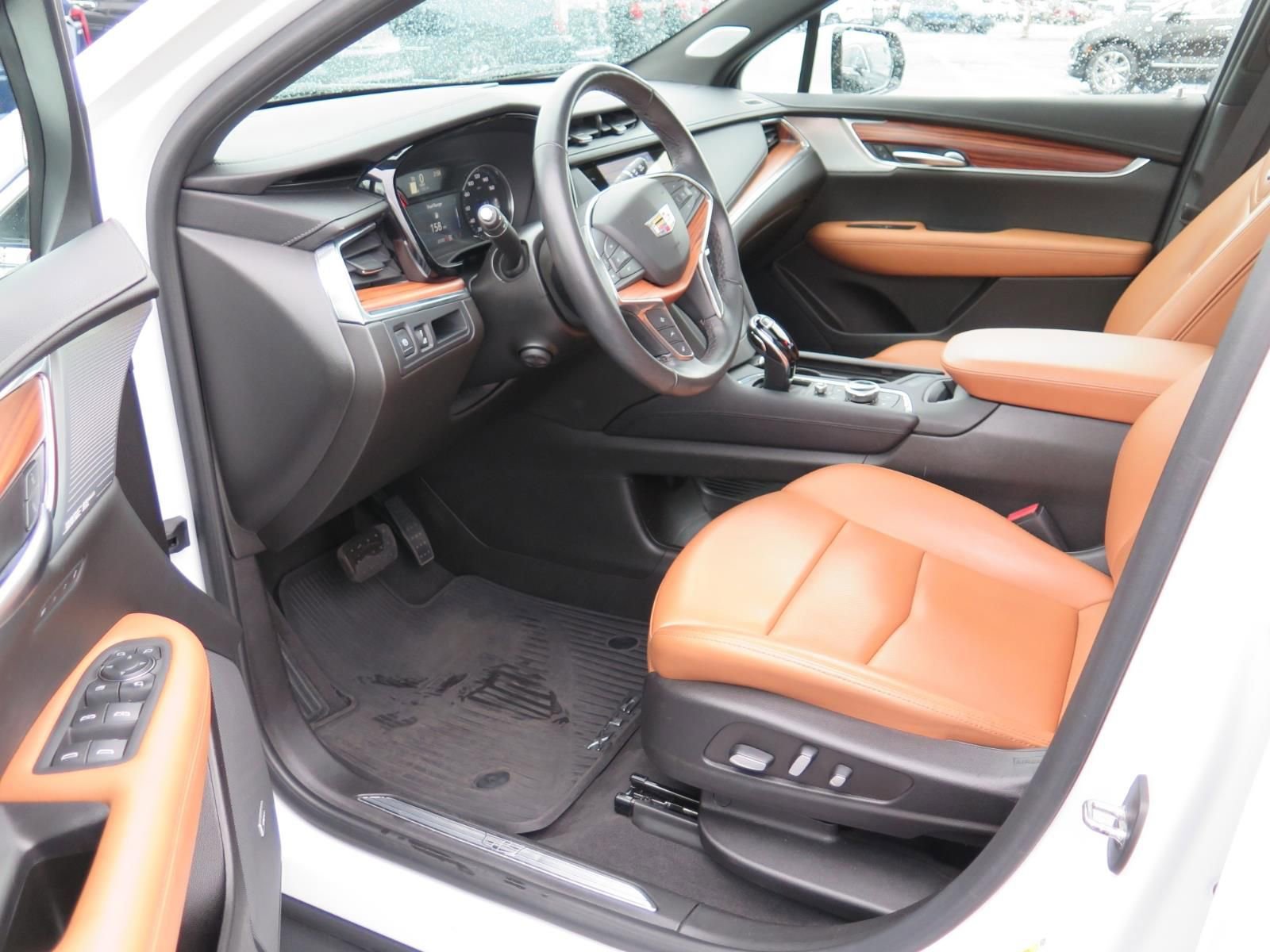 Used 2023 Cadillac XT5 Premium Luxury image 9