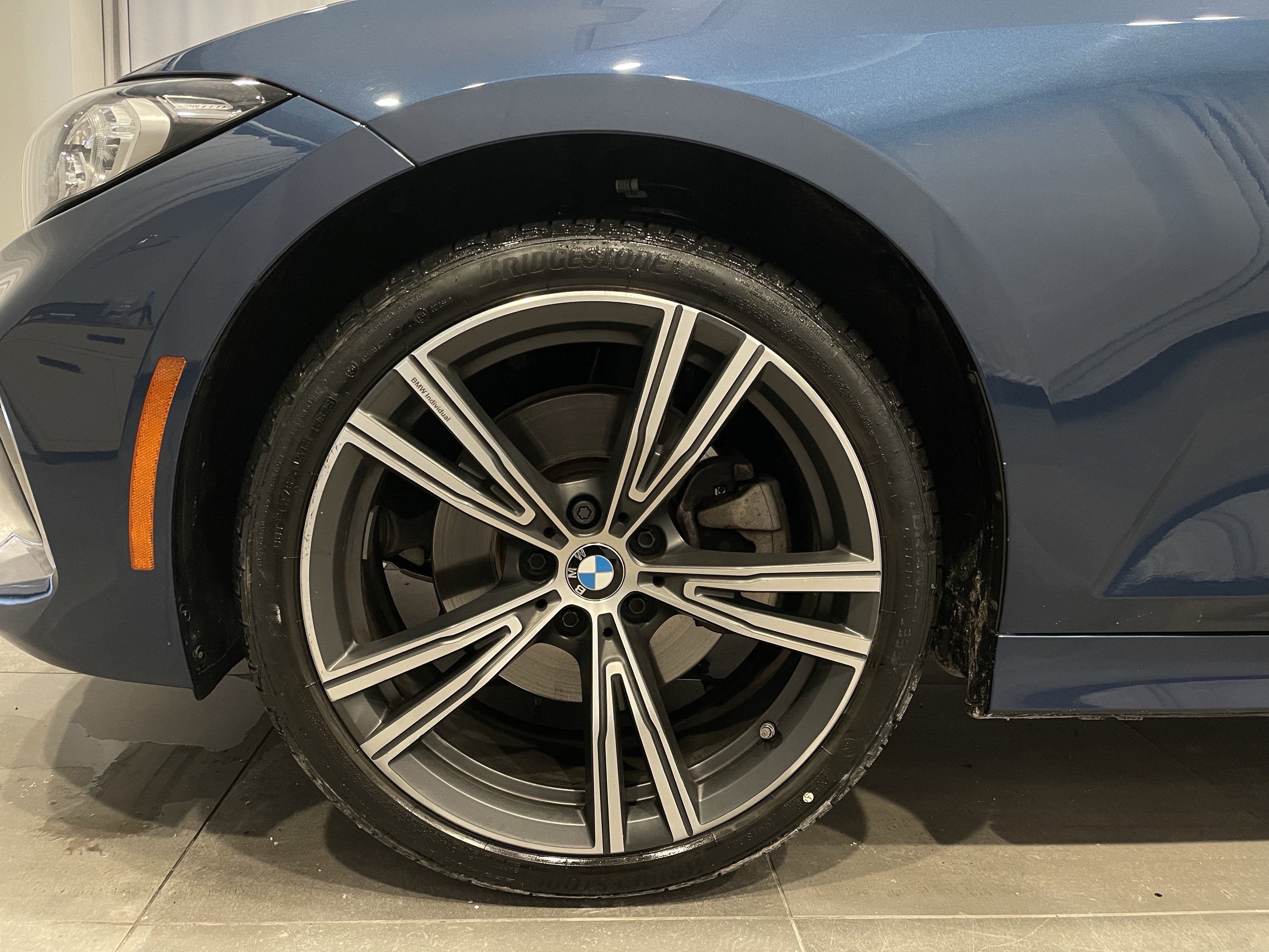 Used 2023 BMW 330i xDrive 330i xDrive w/ Driving Assistance Package image 8