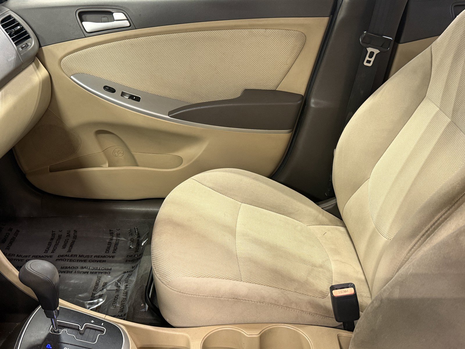 Used 2014 Hyundai Accent GLS FWD image 17
