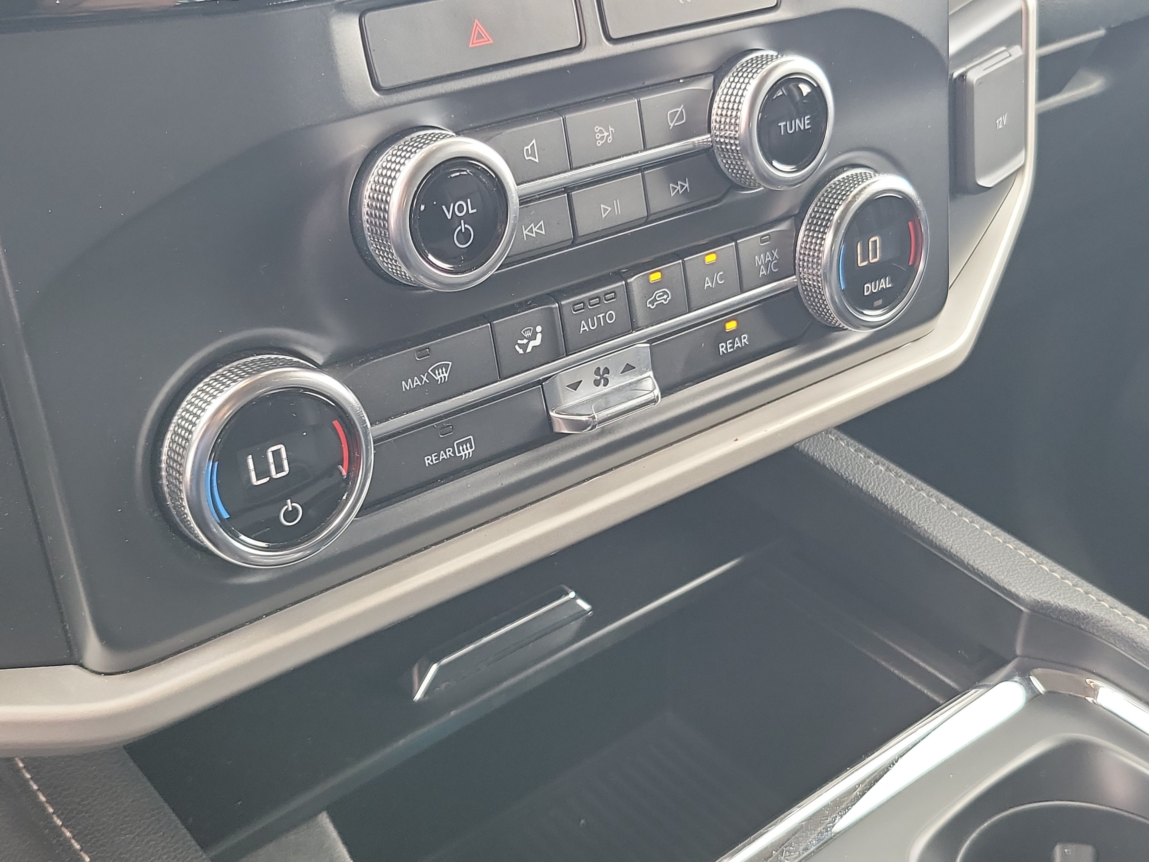 Used 2022 Ford Expedition Max XLT RWD image 28